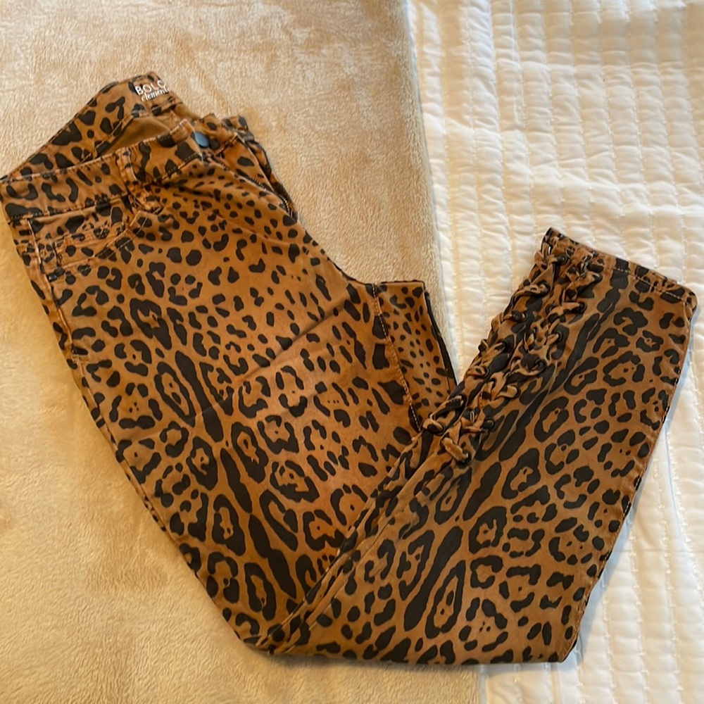 Bold Elements Leopard Print Ankle Pants 🐆🖤🤎